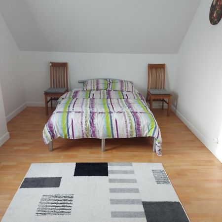 Chambres Et Table D'Hotes - Chez Paul Et Emilia Villers-Cotterêts Kültér fotó